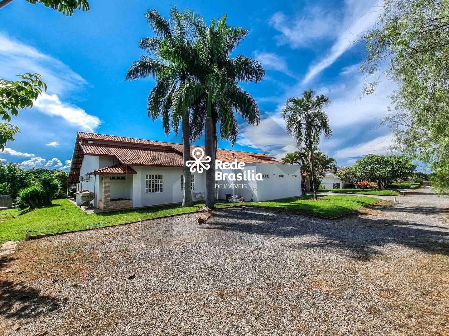 Imagem da propriedade SM883 24