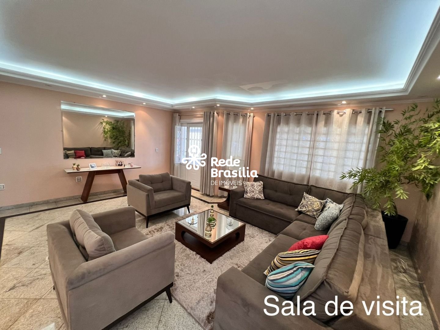 Imagem da propriedade DI649 1