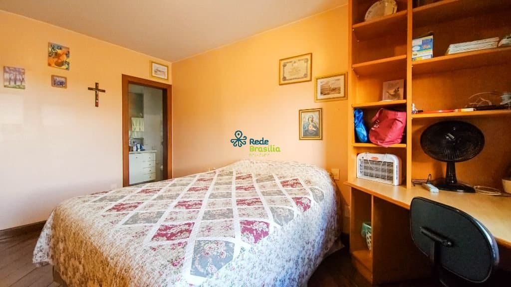 Imagem da propriedade CO8702 35