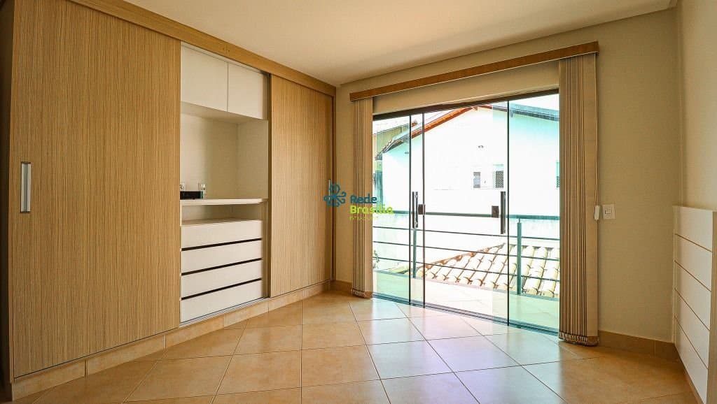 Imagem da propriedade CO9156 35