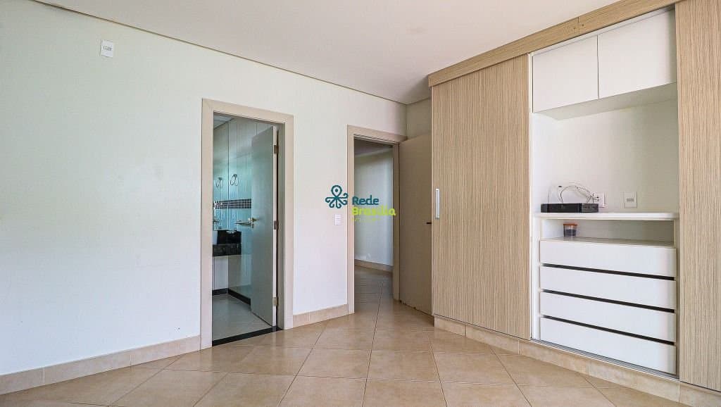 Imagem da propriedade CO9156 36