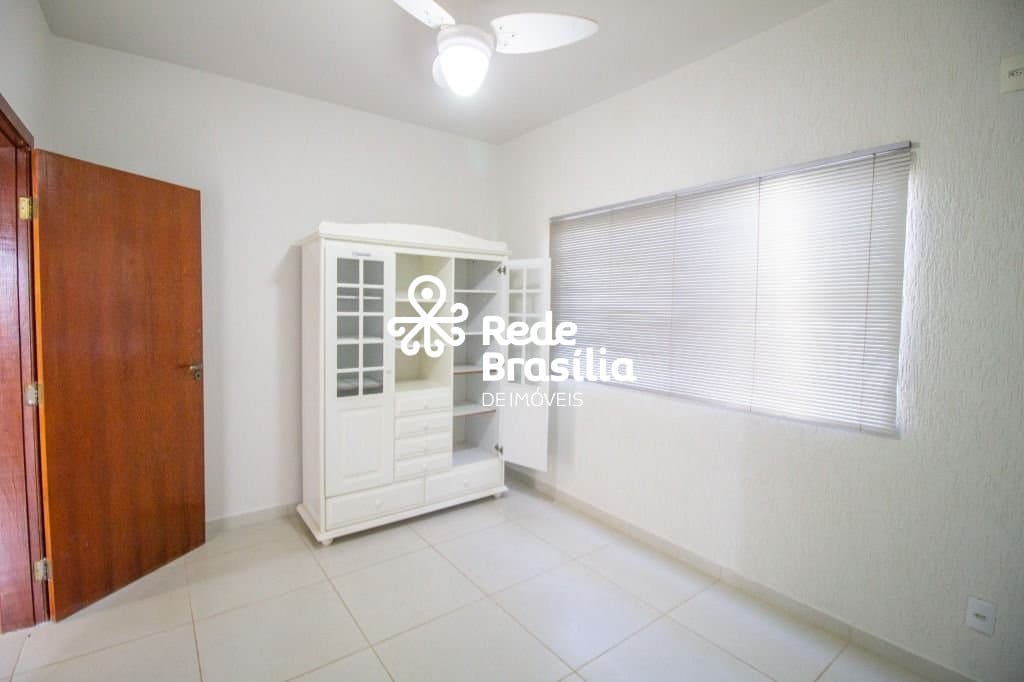 Imagem da propriedade PD728 28