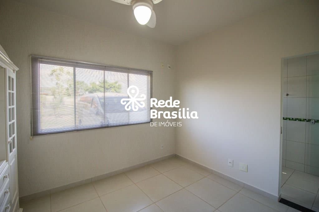 Imagem da propriedade PD728 27
