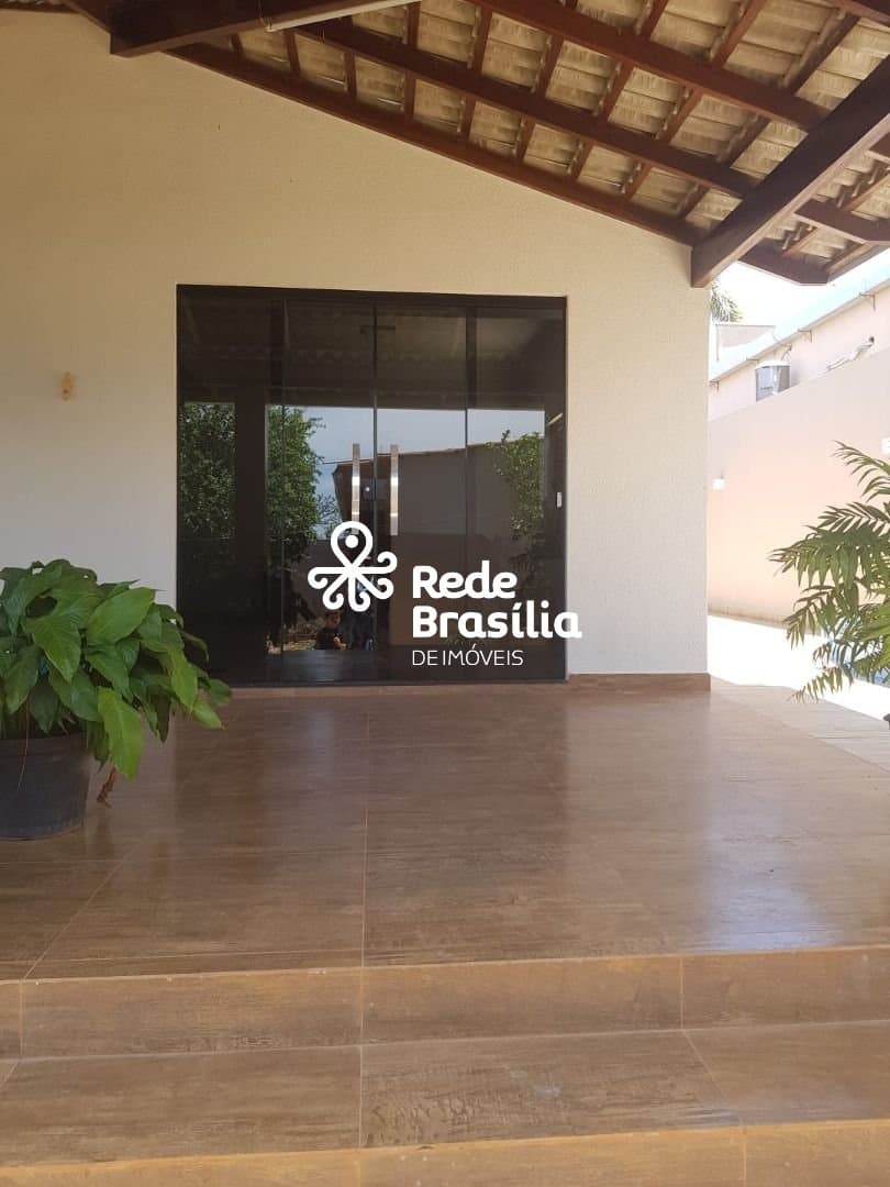 Imagem da propriedade UB878 4